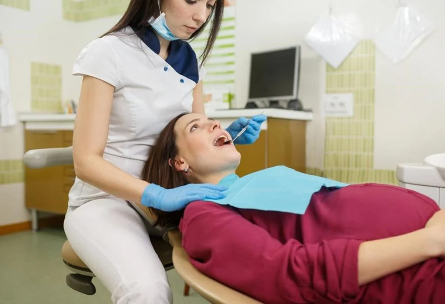 pregnant women in pain