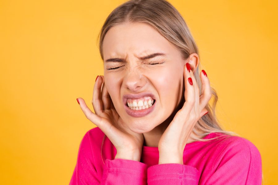Is it normal to have ear pain after molar tooth extraction surgery in Mumbai? Royal Dental Clinics ear pain after dental implant