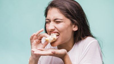 teeth hurt when eating sweets | Royal dental clinics near me