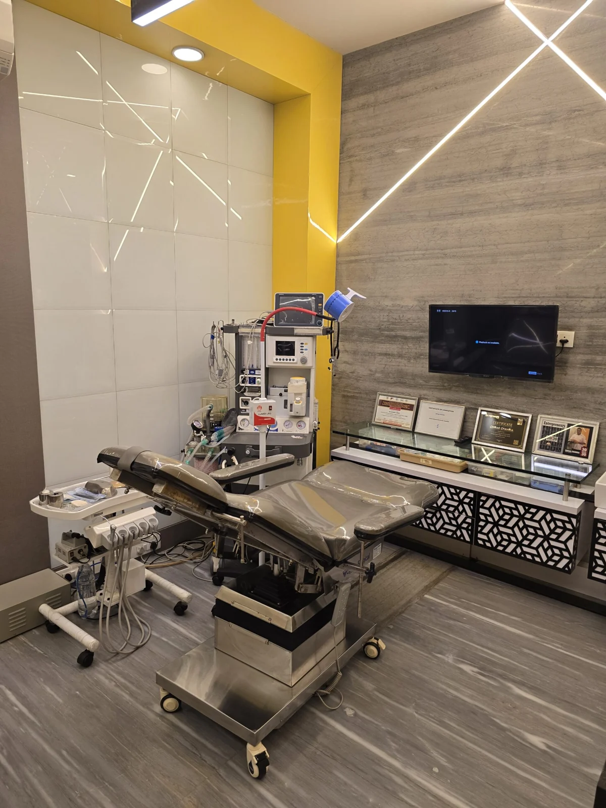Designated treatment room at Royal Dental Clinics Mumbai